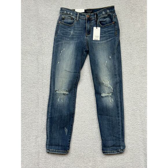 Judy Blue-Blue Relaxed Fit Distressed Jeans Size 9 NWT #62095 - Picture 1 of 3